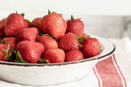 skin benefits of strawberry oil