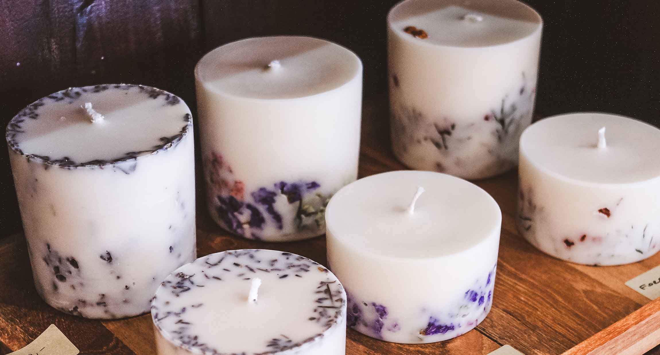 <br />
HANDMADE FOREST<br />
CANDLE 