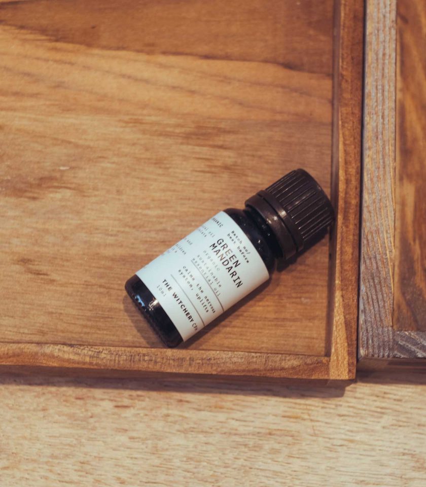 organic green mandarin essential oil from Italy
